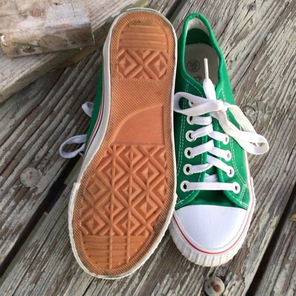 Unisex Green Canvas Sneakers Shoes size 40 - Picture 2 of 6